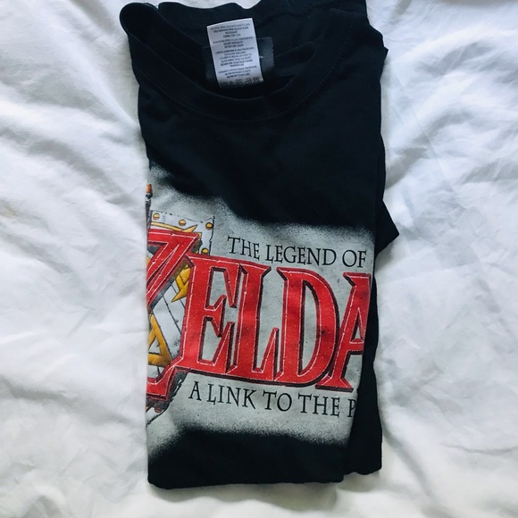 Legend of Zelda T Shirt - Picture 2 of 2